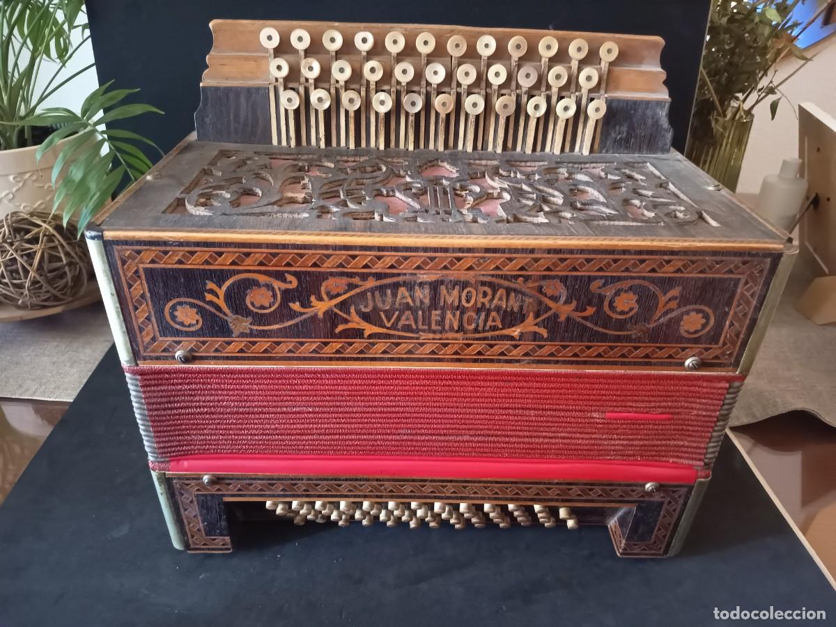Instrumentos musicales: Acorde&oacute;n Juan morant , valencia
