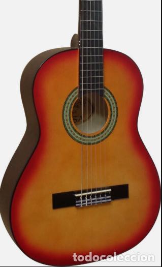Instrumentos musicales: GUITARRA AC&Uacute;STICA CL&Aacute;SICA 7/8 SIMILAR A 4/4 SUNBURST Leer oferta