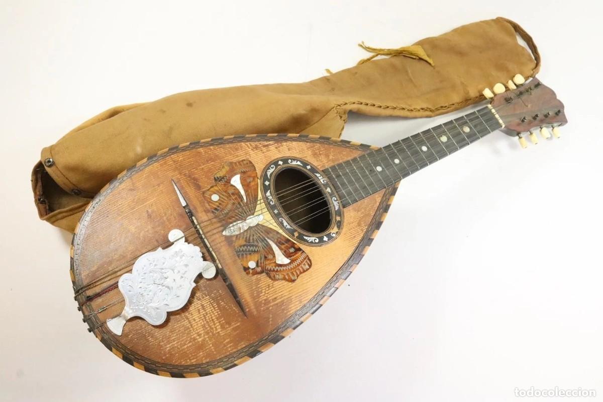 Instrumentos musicales: ANTIQUISIMA MANDOLINA EN MADERA Y CUERNO-MARIPOSA-alrededor del a&ntilde;o 1850-LOTE 668