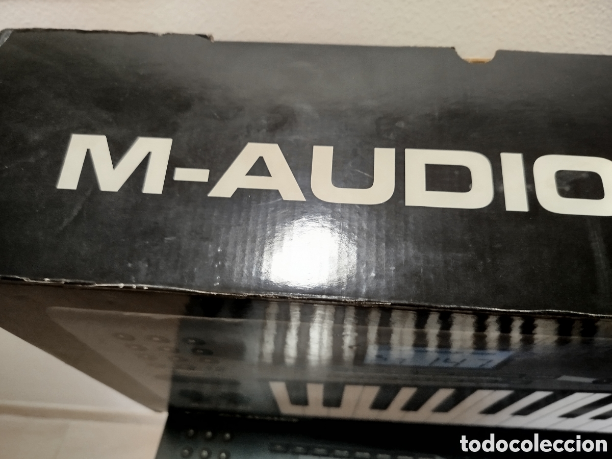 Instrumentos musicales: M-Audio Axiom 61 + Soporte - Foto 3