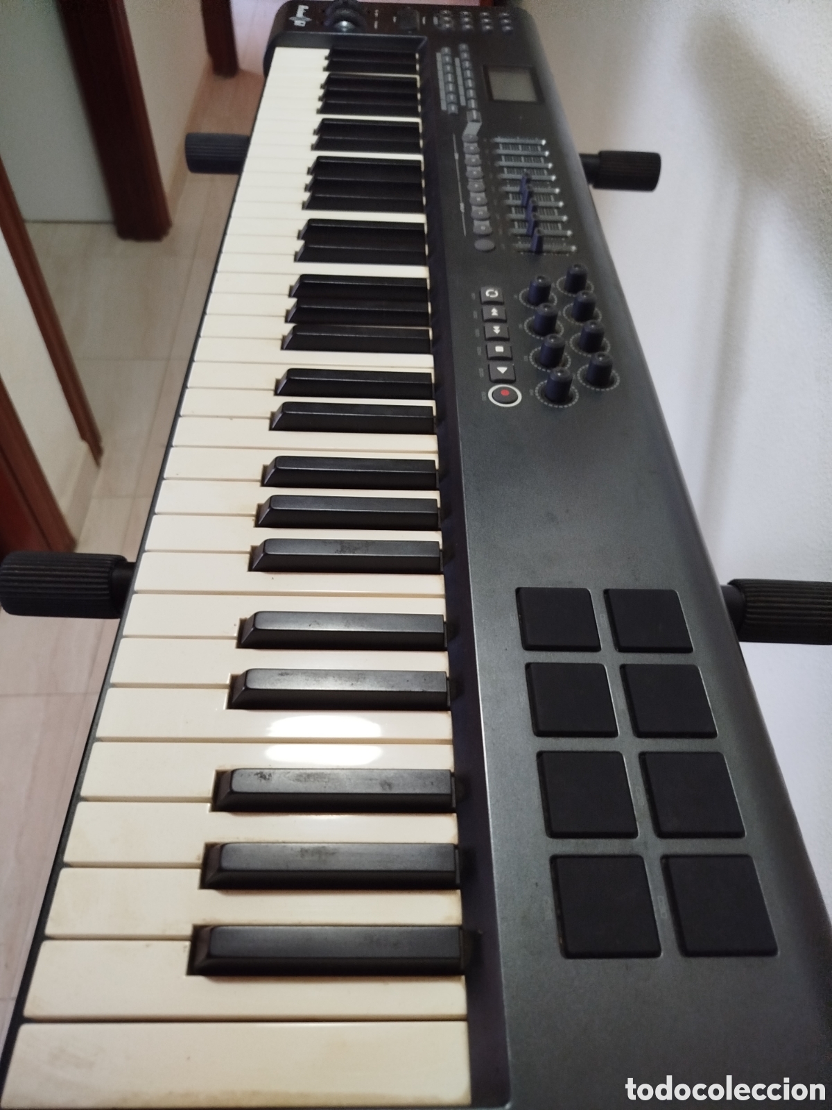 Instrumentos musicales: M-Audio Axiom 61 + Soporte - Foto 4