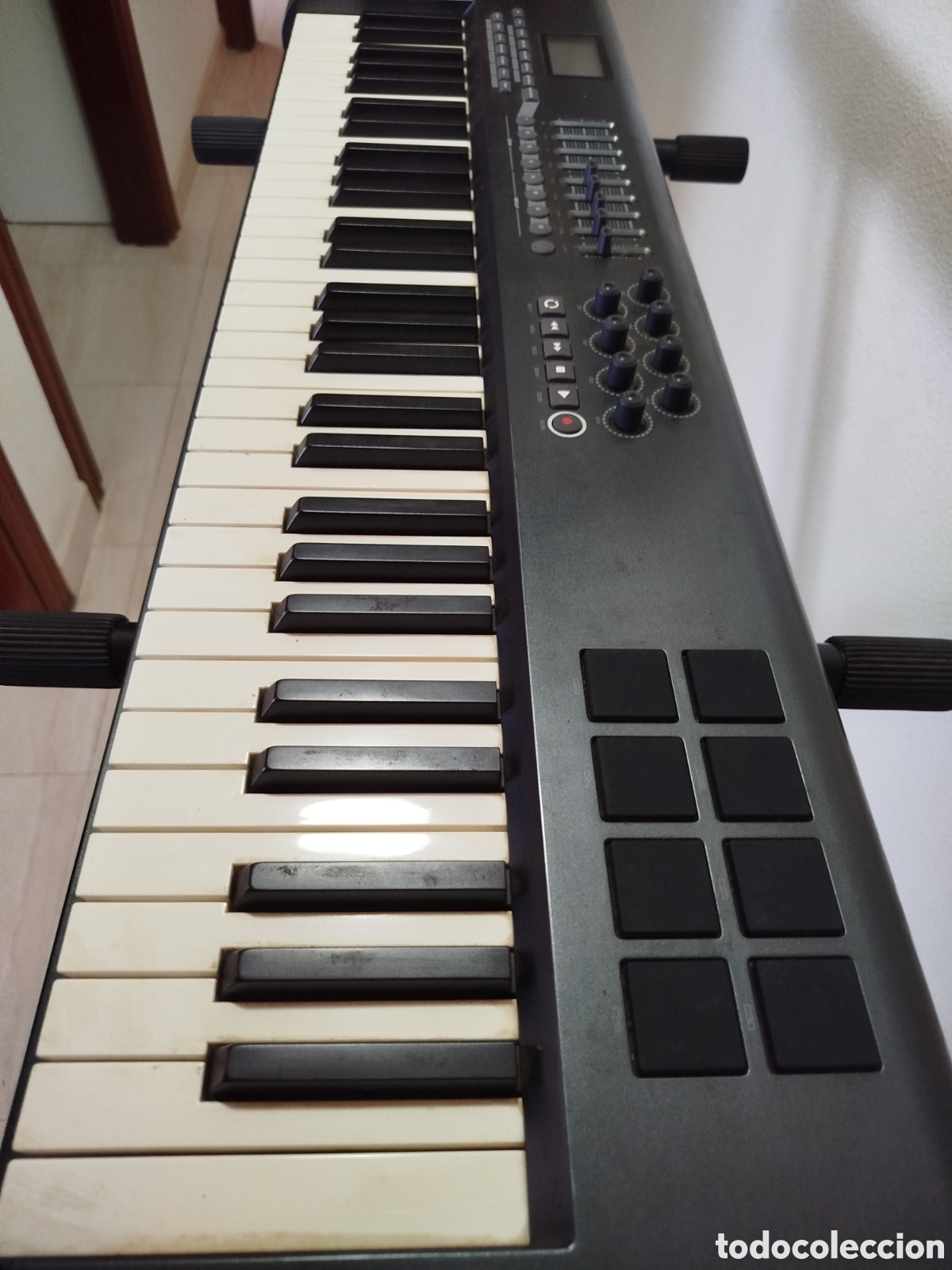 Instrumentos musicales: M-Audio Axiom 61 + Soporte - Foto 9