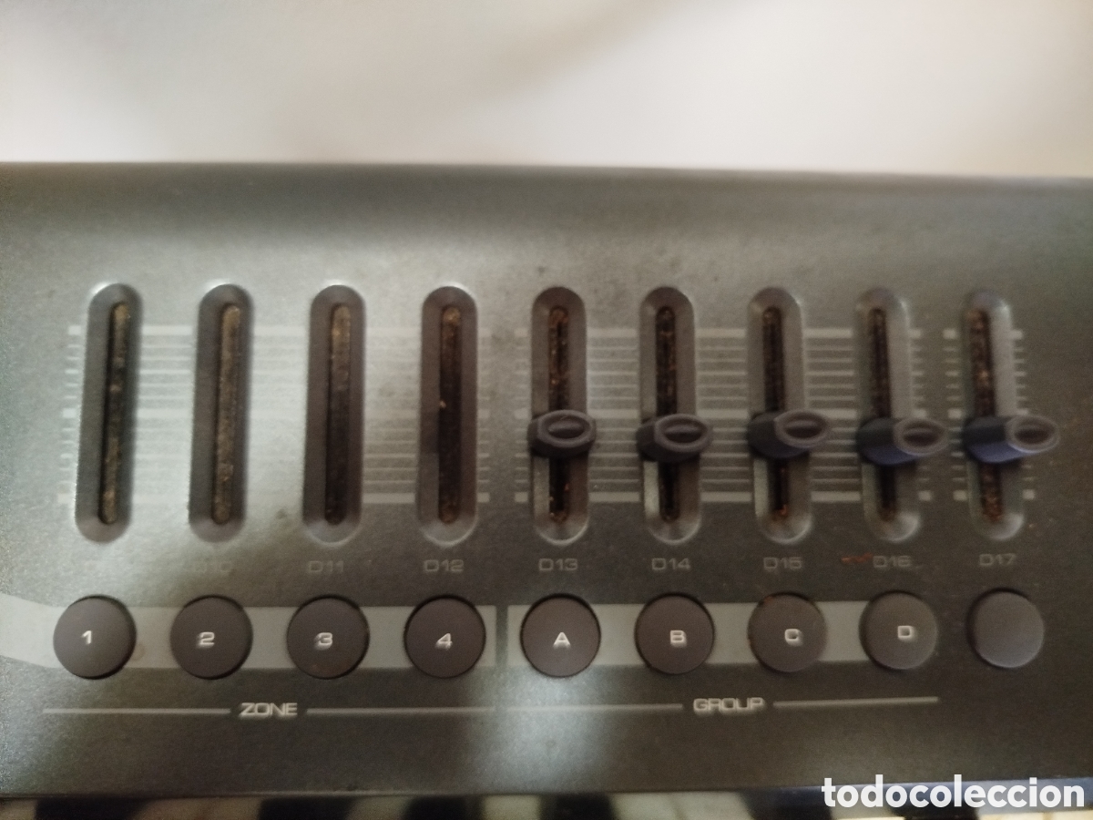 Instrumentos musicales: M-Audio Axiom 61 + Soporte - Foto 10