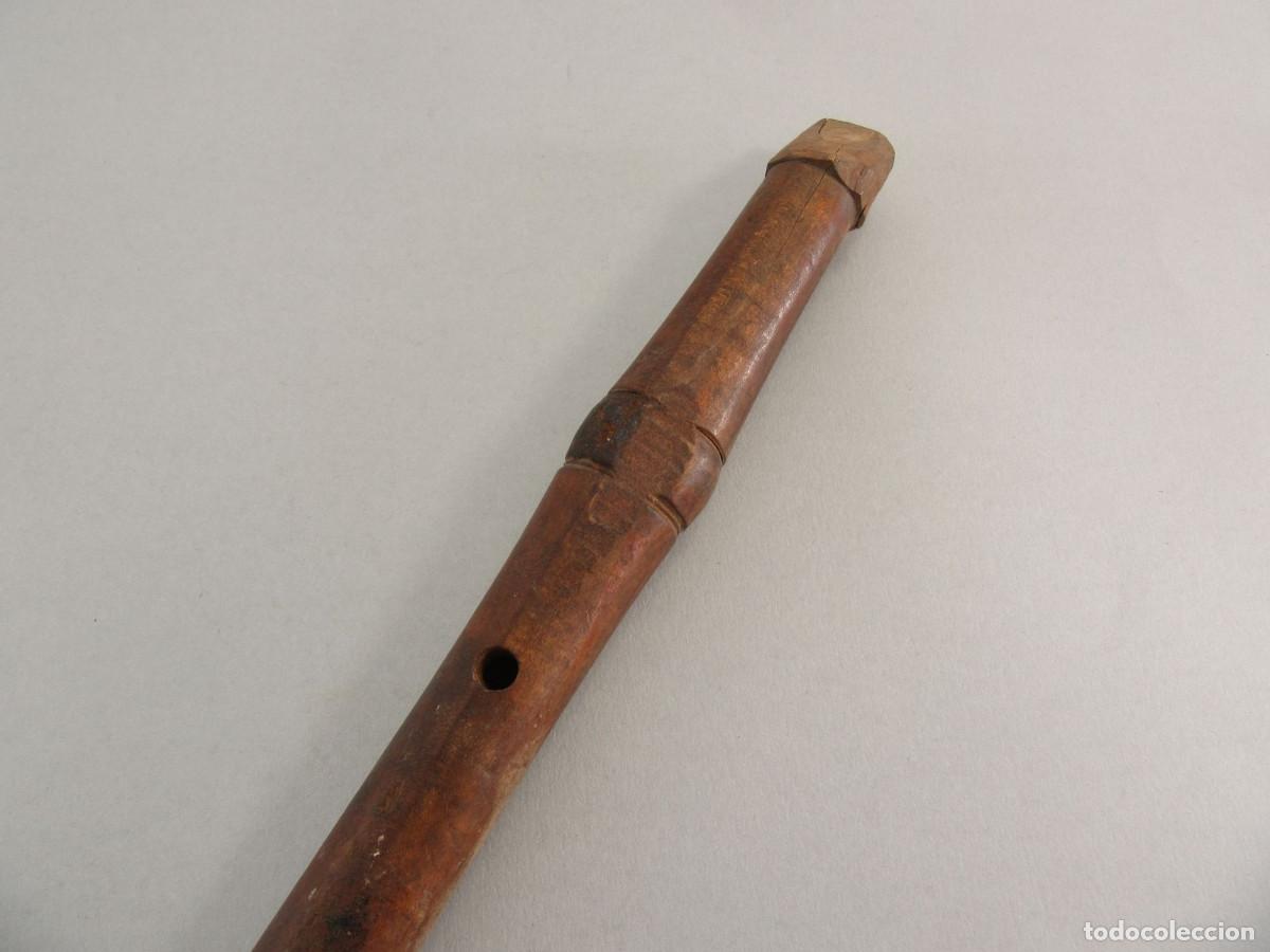 Instrumentos musicales: Flauta popular en madera. - Foto 4