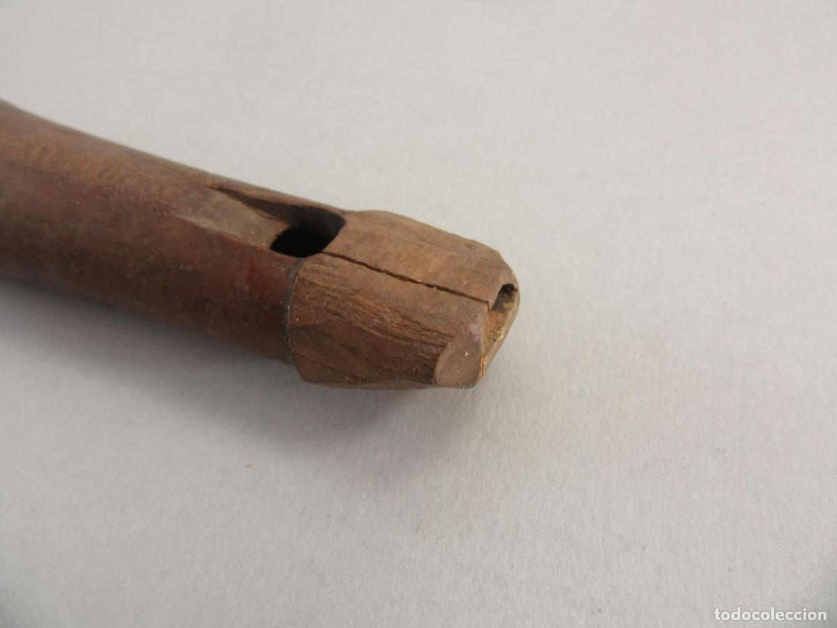 Instrumentos musicales: Flauta popular en madera. - Foto 8