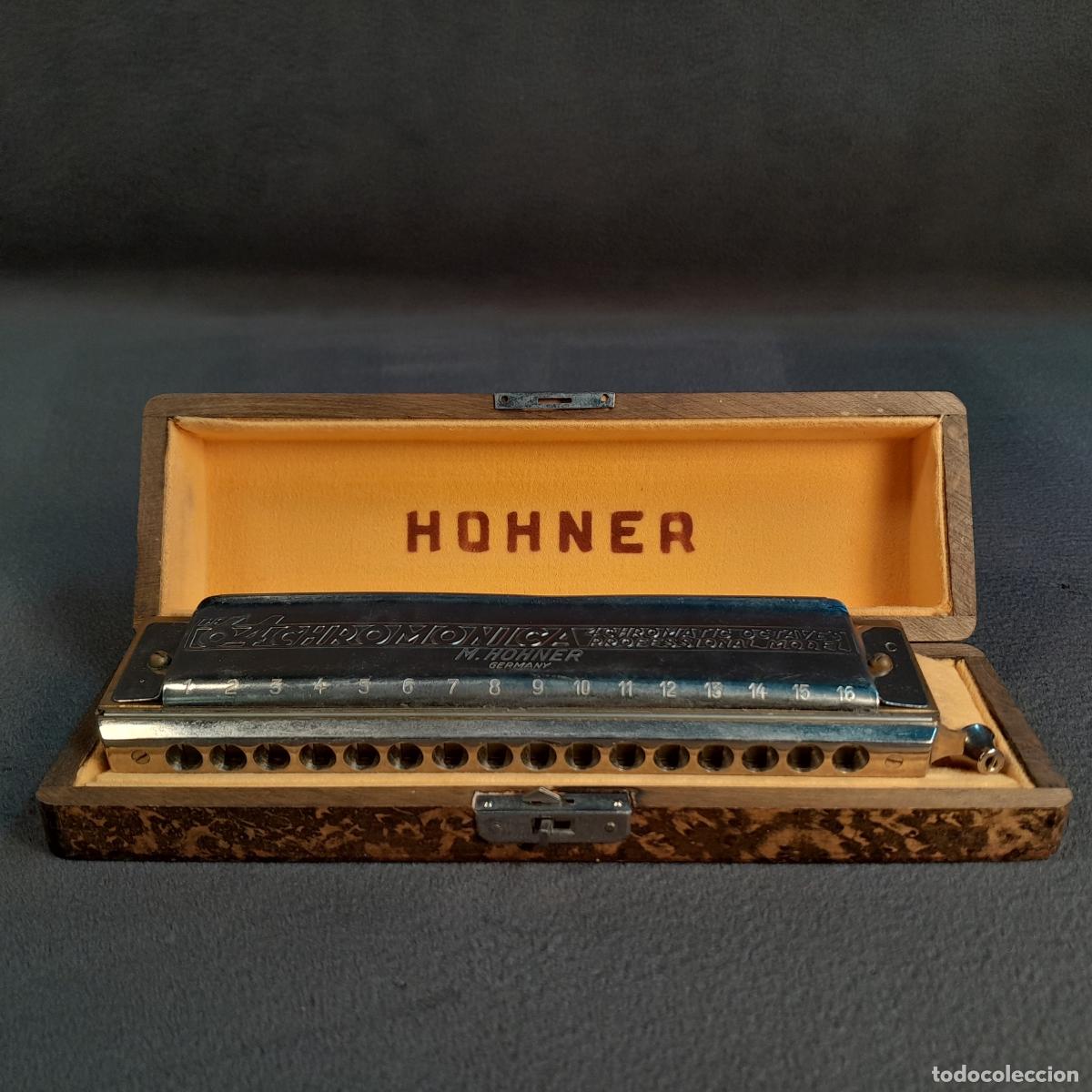 Musical instruments: ARM&Oacute;NICA CROM&Aacute;TICA PROFESIONAL HOHNER. &rdquo;THE 64 CHROMONICA&rdquo;. 1950 CA.