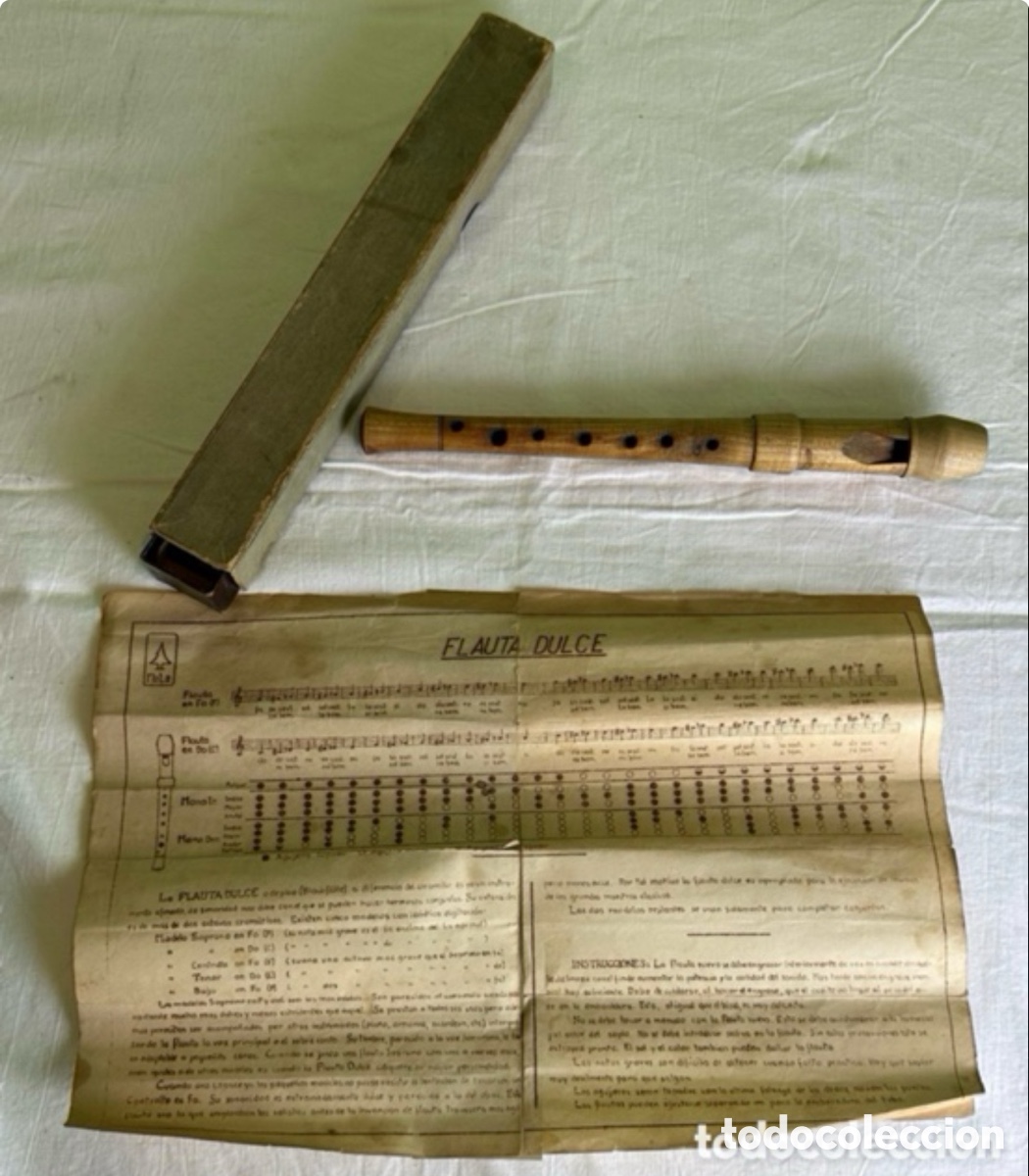 Musikinstrumente: Flauta dulce Nila madera con caja y partitura original vintage a&ntilde;os 60