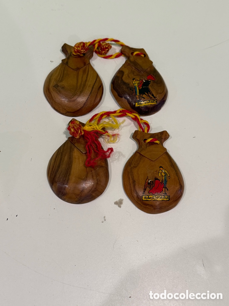Musikinstrumente: Pareja de casta&ntilde;uelas antiguas de madera de olivo &ndash; Recuerdo de Espa&ntilde;a &ndash; Pintadas a mano.