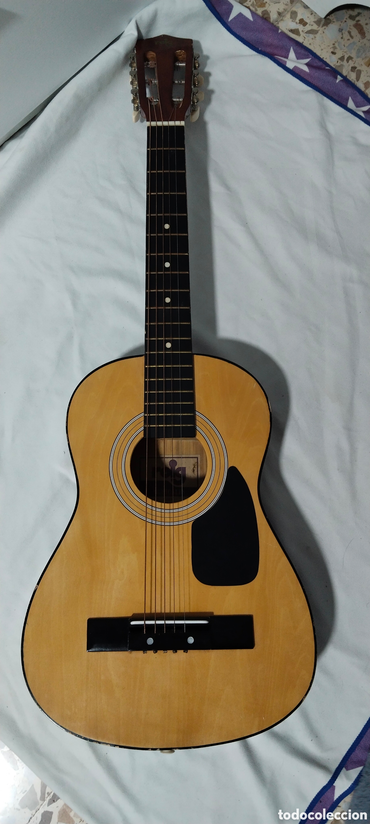 Instrumentos musicales: Guitarra cl&aacute;sica de cadete Reig 7063 &ndash; 87 cm