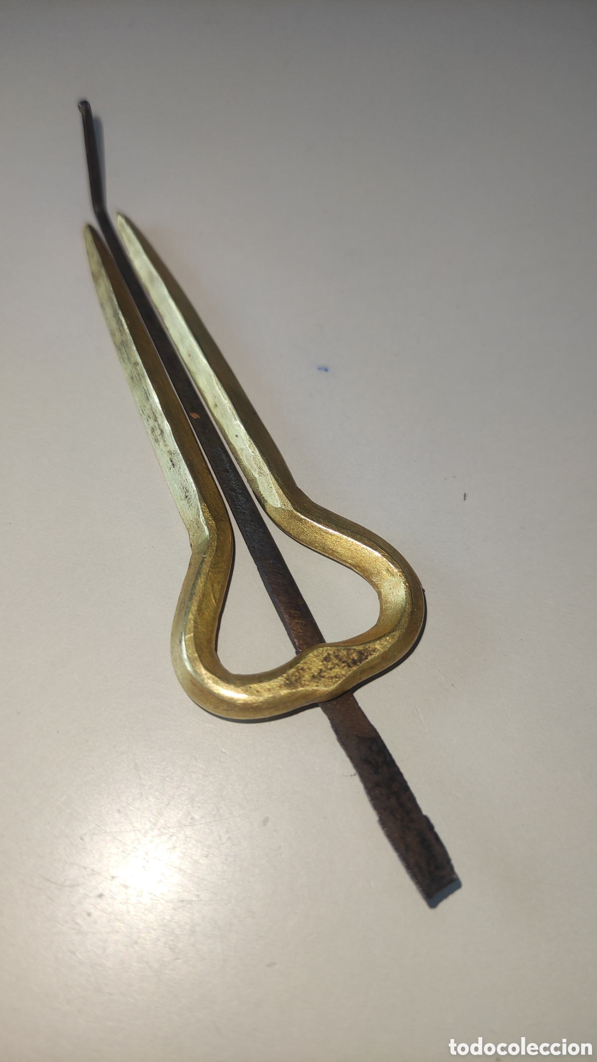 Instrumentos musicales: Arpa de boca morchang. Nepal