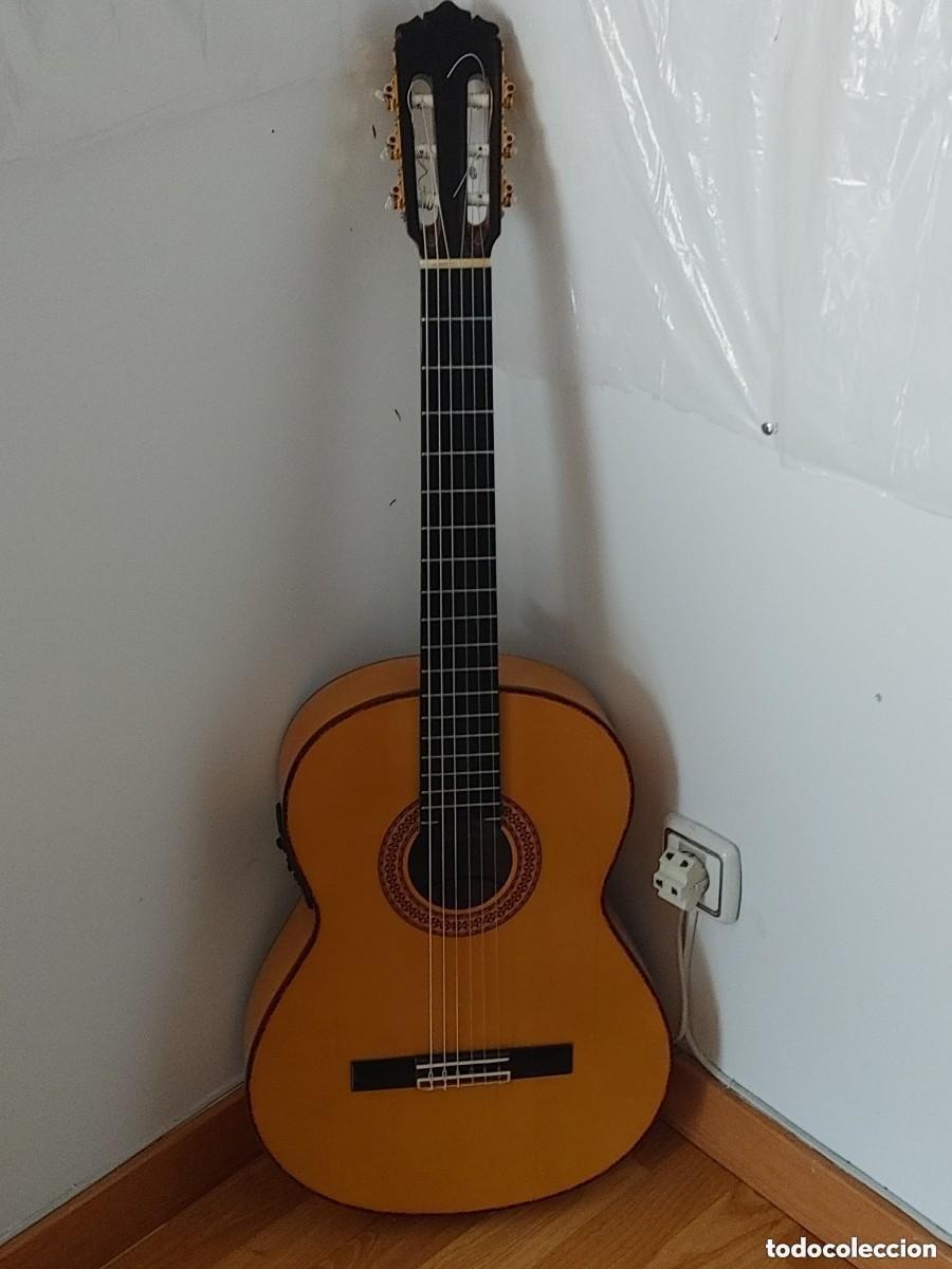 Instrumentos musicales: lote de 3 guitarras amplificadas flamencas,leer descripcion completa