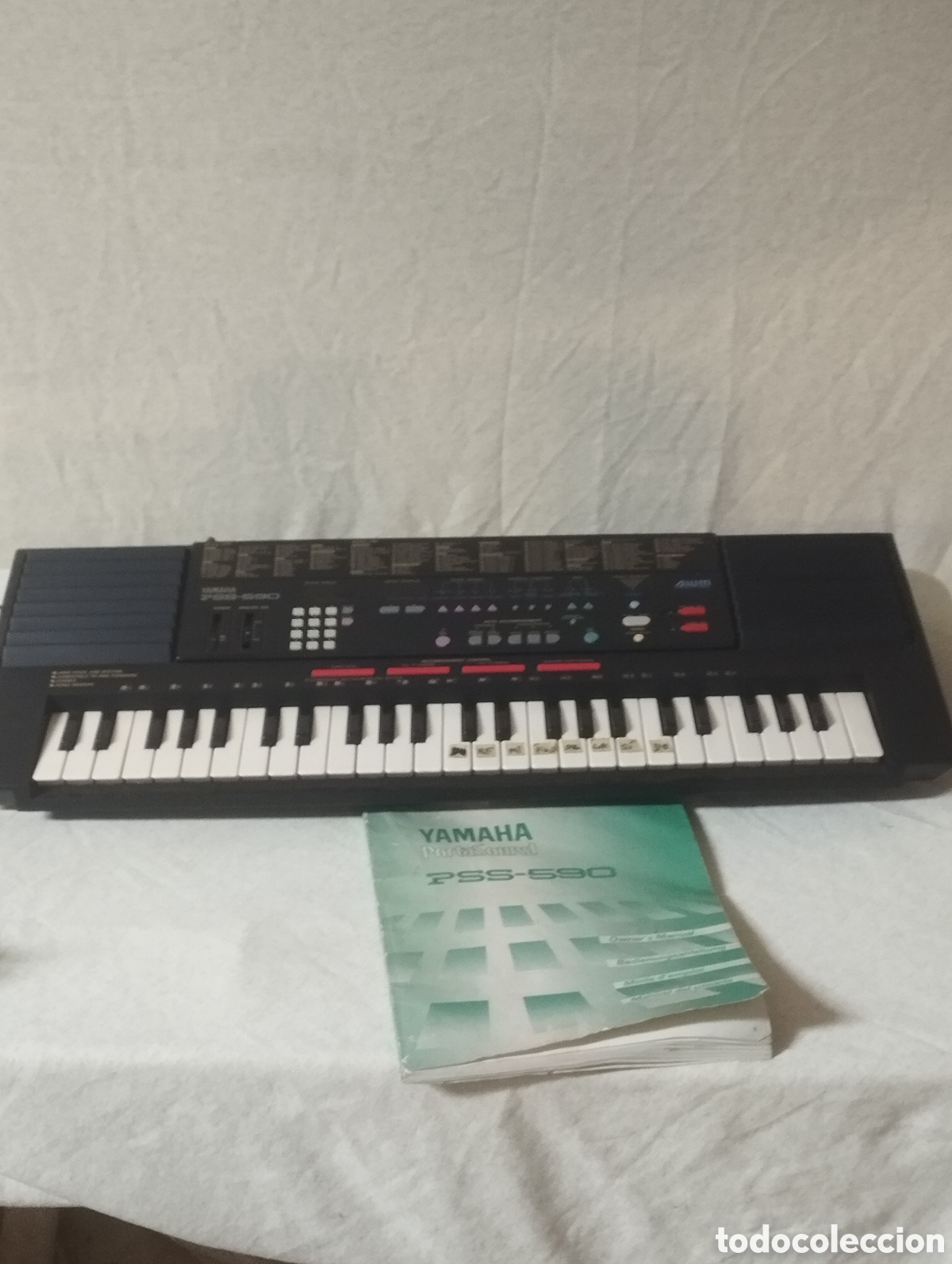 Instrumentos musicales: Teclado Yamaha SS-590
