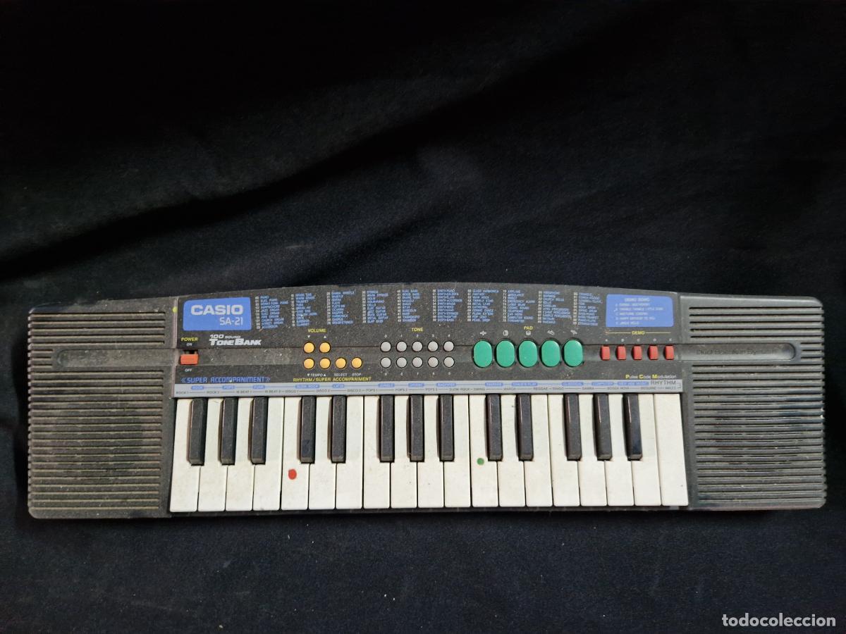 Instrumentos musicales: BONITO PIANO CASIO DE JUEGUETE. CON PILAS