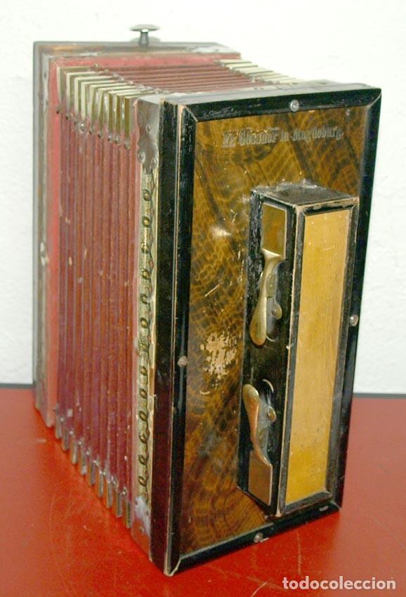 Instrumentos musicales: Acordeon antigua de madera - Foto 5