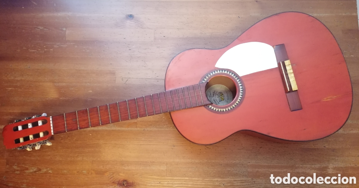 Musical instruments: Antigua guitarra VICENTE SANCHIS para restaurar