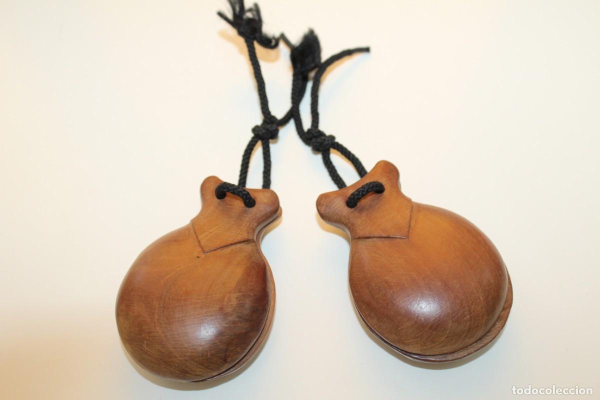 Instrumentos musicales: ANTIGUAS CASTA&Ntilde;UELAS DE MADERA