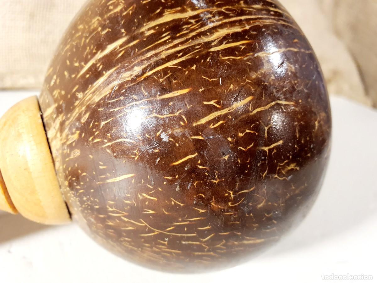 Instrumentos musicales: Antigua maraca de coco. - Foto 4