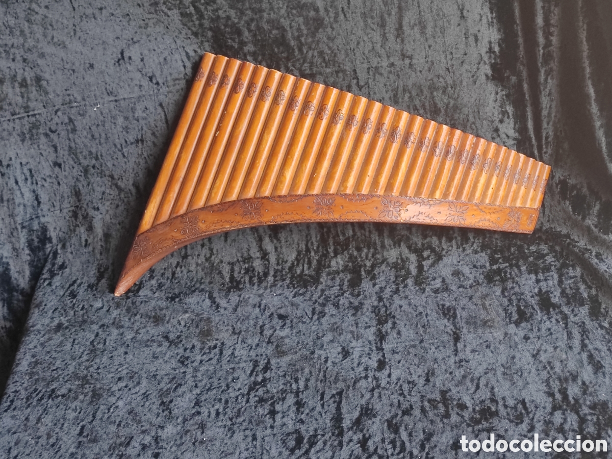 Instrumentos musicales: Espectacular flauta de pan 28 tubos con zonas talladas en la madera