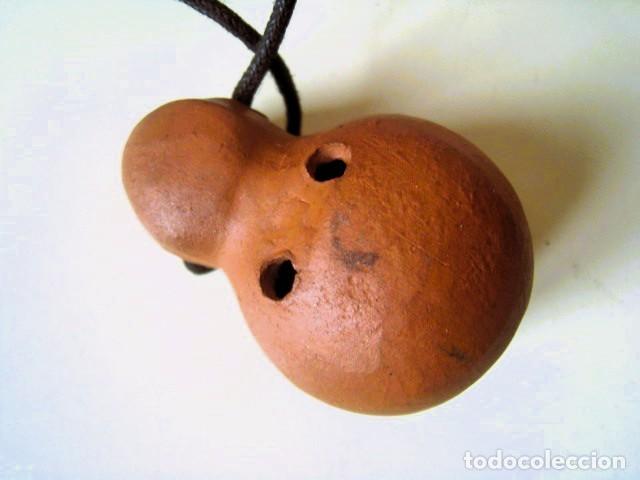 Instrumentos musicales: Ocarina vintage de arcilla - Foto 3
