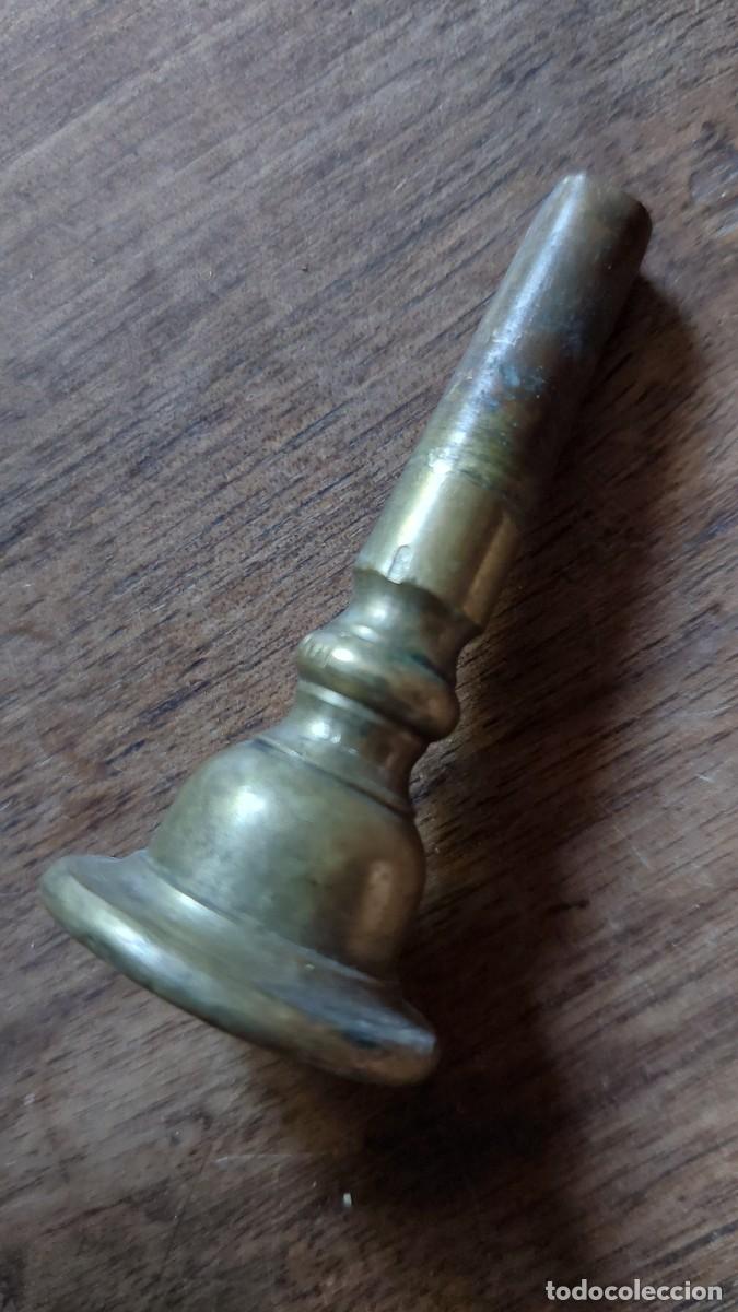 Instrumentos musicales: Boquilla de corneta metalica