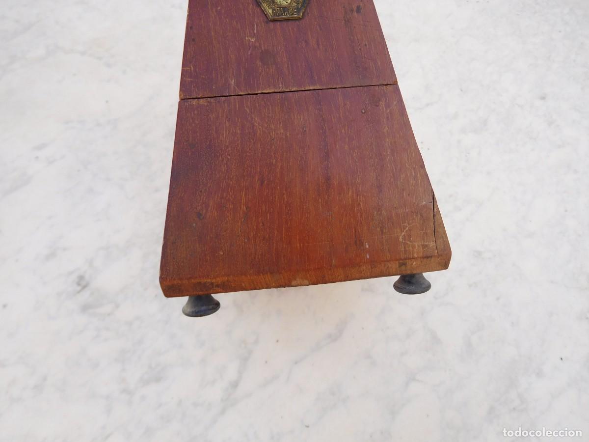 Instrumentos musicales: Metr&oacute;nomo de Ma&euml;lzel antiguo - Foto 4