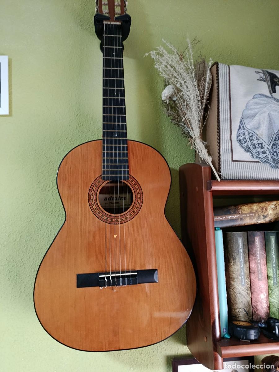 Instrumentos musicales: GUITARRA ADMIRA MODELO PALOMA