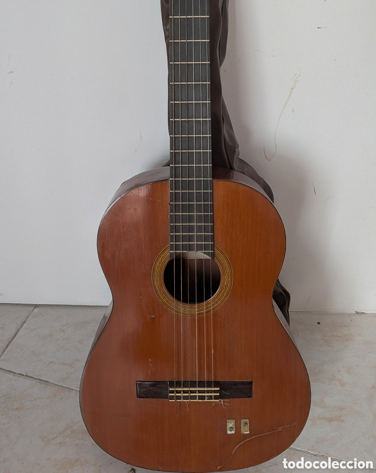 Instrumentos musicales: GUITARRA ANDR&Eacute;S MARTIN ESPA&Ntilde;OLA COLECCI&Oacute;N