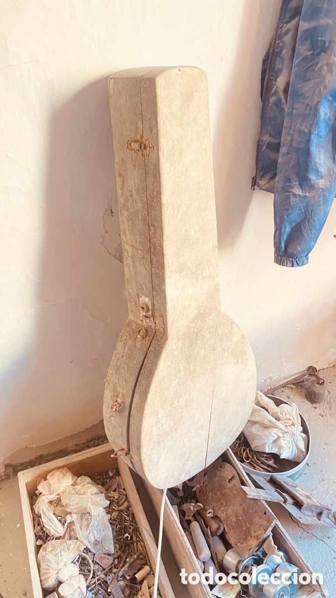 Instrumentos musicales: Maleta guitarra o bandurria