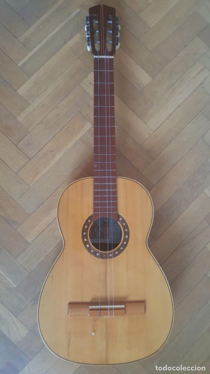 Instrumentos musicales: Guitarra espa&ntilde;ola de la F&aacute;brica de Guitarras Roca, (1960s-1980s) Valencia