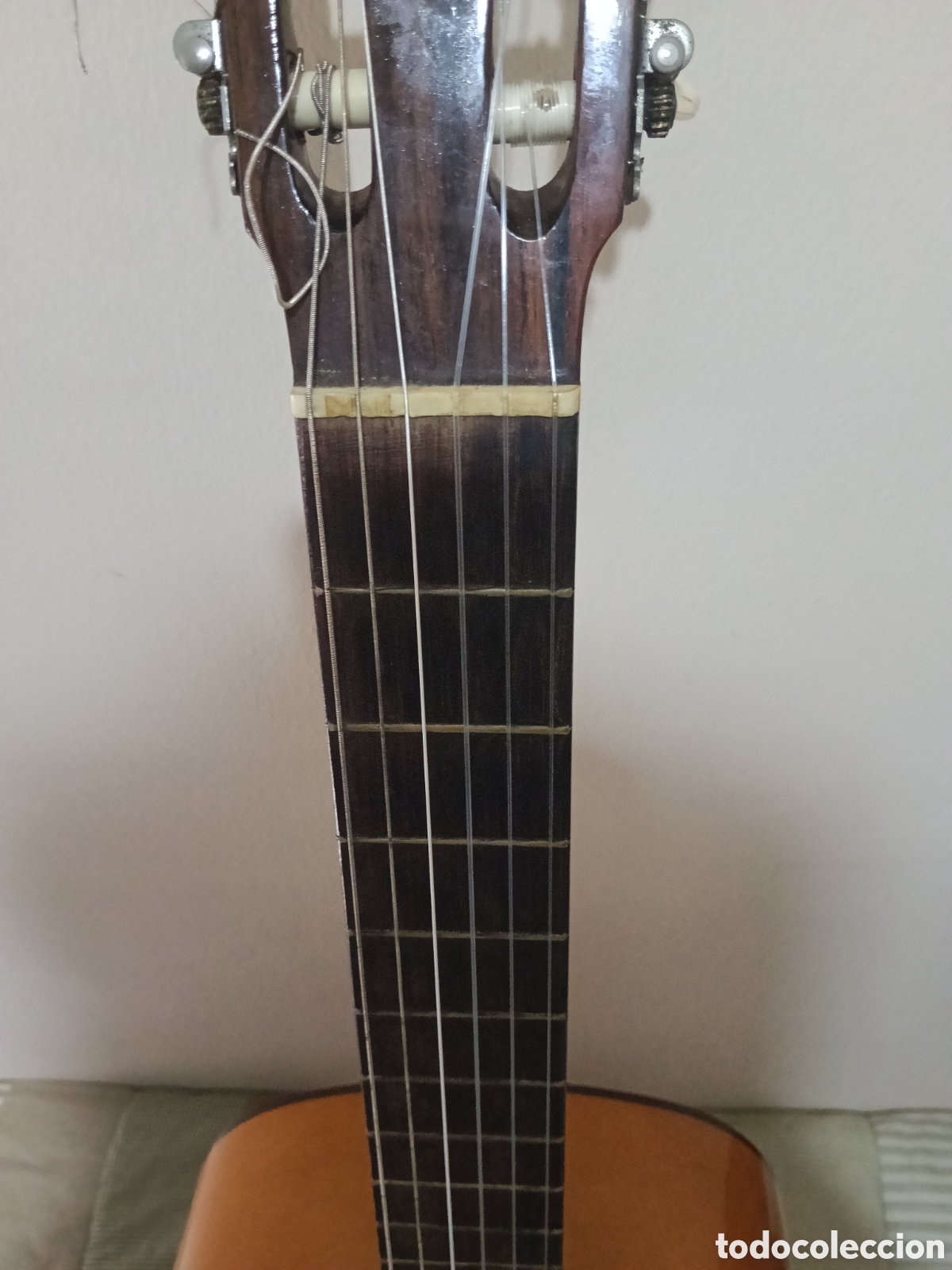 Instrumentos musicales: Antigua guitarra sonando bien - Foto 5