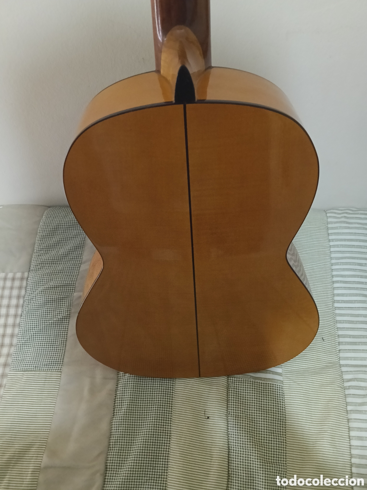 Instrumentos musicales: Antigua guitarra sonando bien - Foto 7
