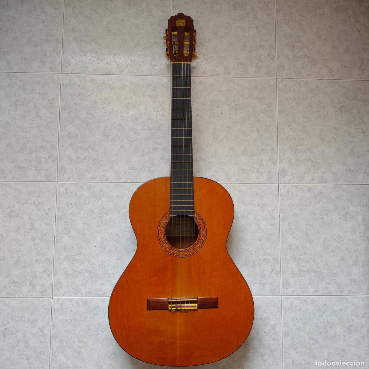 Instrumentos musicales: Guitarra Espa&ntilde;ola Alhambra 4P