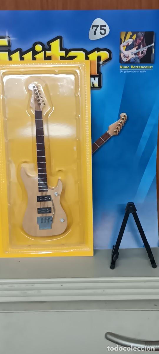 Instrumentos Musicais: GUITARRA NUNO BETANCOURT n&ordm;75 COLECION GUITARRAS SALVAT