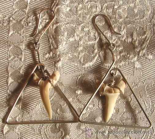 Joyeria: PENDIENTES EN PLATA Y DIENTES DE TIBURON, ARTESANALES. - Foto 1