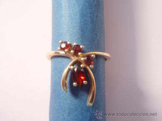 Joyeria: Antiguo anillo de oro de 18 k con granates - Foto 1
