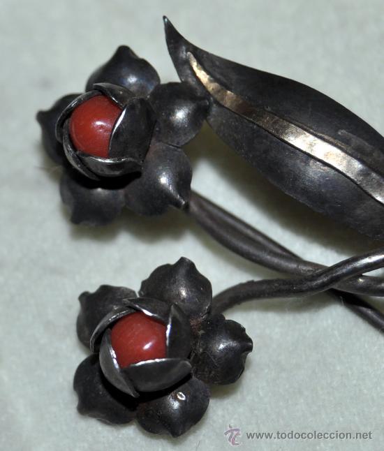 Joyeria: BROCHE DE PLATA, PLATA DORADA Y CORAL - Foto 2