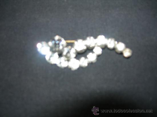Joyeria: ANTIGUO Y BONITO BROCHE CON PERLAS DE CRISTAL MIDE 4,5 CMS. - Foto 1