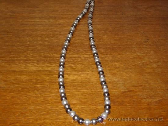 Joyeria: COLLAR DE PERLAS BLANCAS Y GRISES. - Foto 1