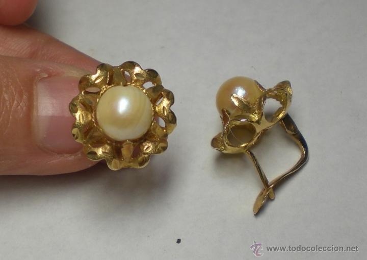 Joyeria: Pendientes tipo bot&oacute;n &middot; Oro 18 kt y perlas cultivadas - Foto 2