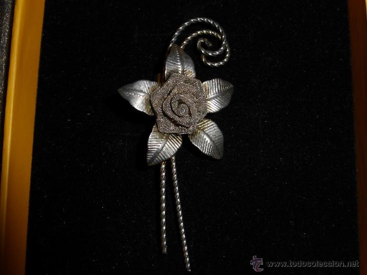Joyeria: ANTIGUO BROCHE CON FORMA DE FLOR. - Foto 1