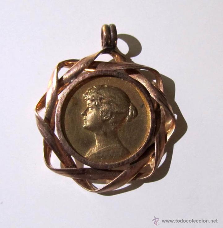 Joyeria: Antiguo colgante rostro de mujer y laureles - Foto 2