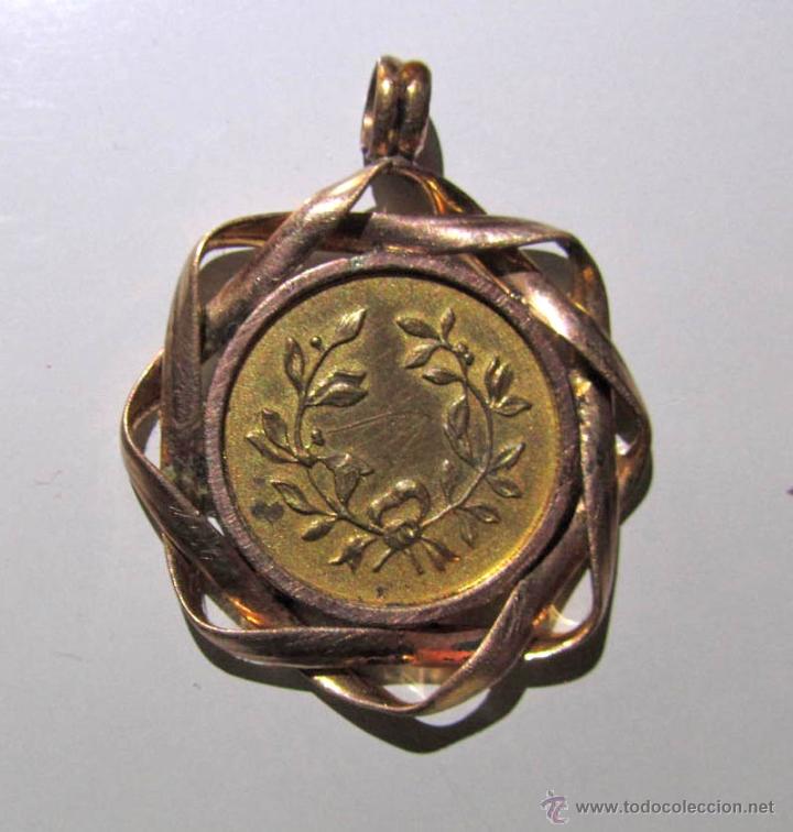 Joyeria: Antiguo colgante rostro de mujer y laureles - Foto 3