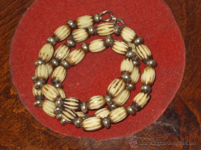 Joyeria: ANTIGUO COLLAR DE HUESO O RESINA. - Foto 2