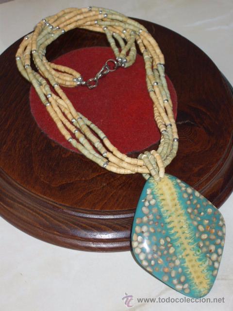 Joyeria: COLLAR DE RESINA,A&Ntilde;OS 70. - Foto 2