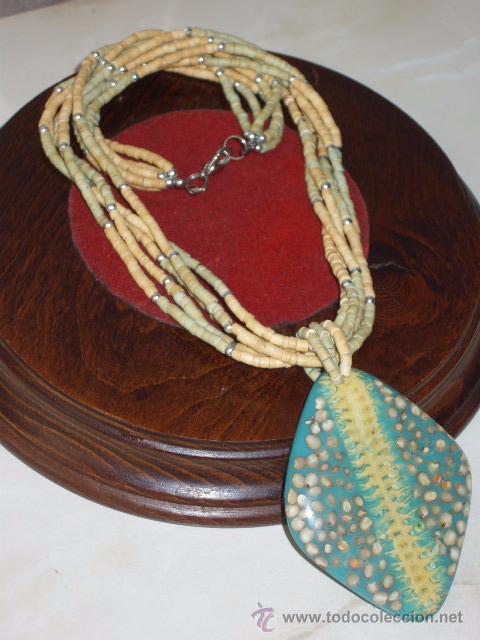 Joyeria: COLLAR DE RESINA,A&Ntilde;OS 70. - Foto 3