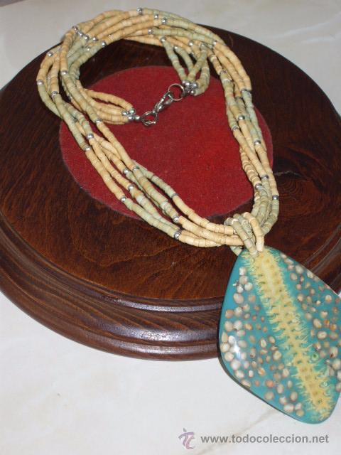 Joyeria: COLLAR DE RESINA,A&Ntilde;OS 70. - Foto 4