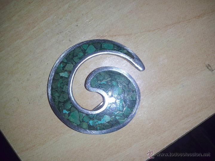 Joyeria: broche de plata y esmalte con contrastes - Foto 1