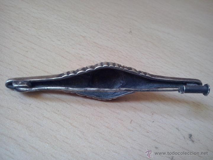 Joyeria: antiguo broche de plata con piedra turquesa - Foto 3