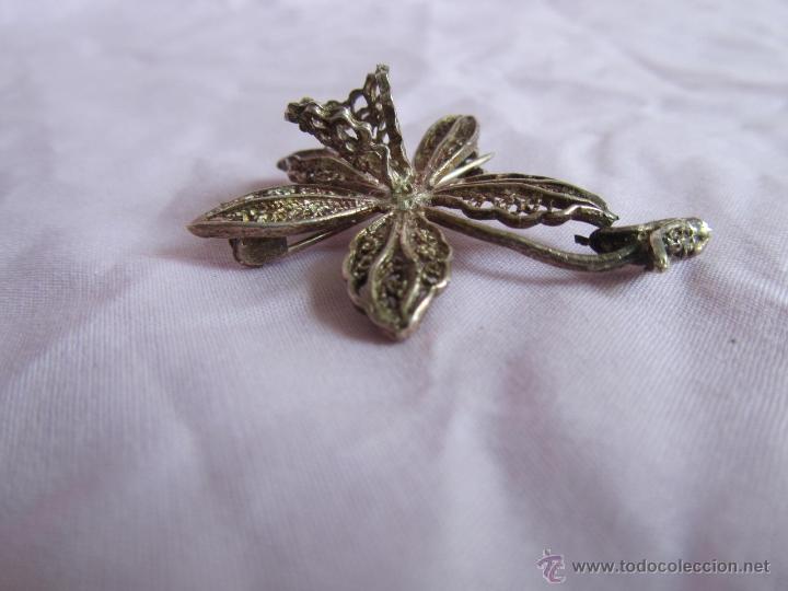 Joyeria: Bonito broche de filigrana de plata en forma de flor - Foto 4