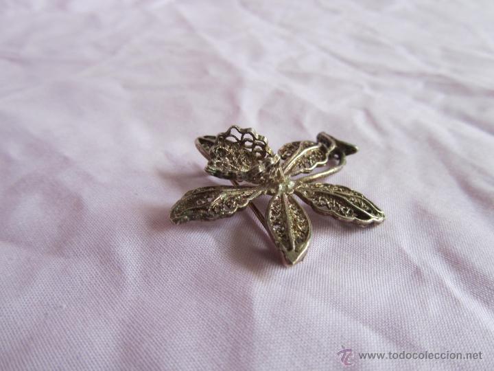Joyeria: Bonito broche de filigrana de plata en forma de flor - Foto 6